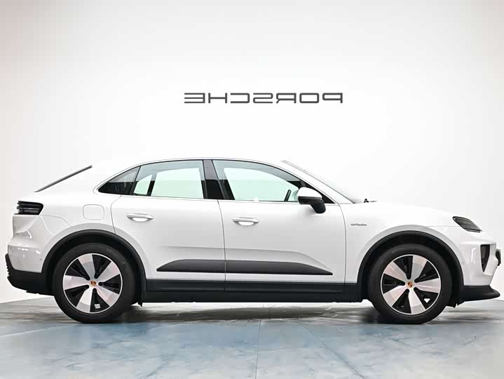 Porsche Macan EV, 2025 — фото 4 из 9