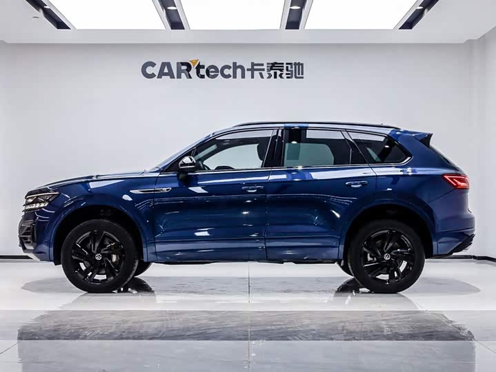 Volkswagen Touareg, 2023 — фото 3 из 9