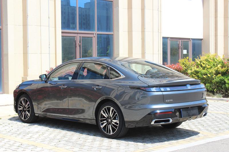 Changan Eado Plus, 2025 — фото 4 из 12