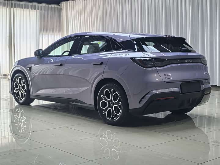 BYD Seal 06 GT, 2026 — фото 4 из 9