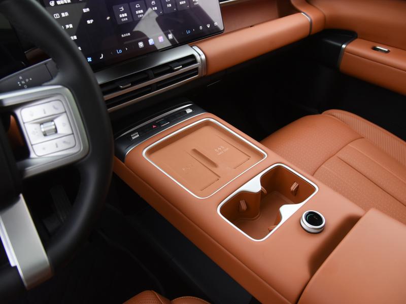 BYD FangChengBao Titanium 7 (Tai 7), 2025 — фото 10 из 12