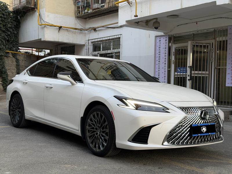 Lexus ES, 2025 — фото 3 из 12
