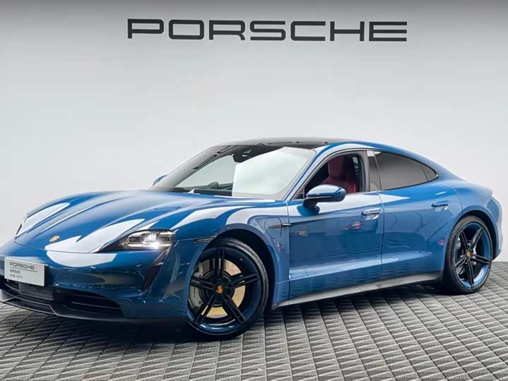 Porsche Taycan, 2022 — купить в Смоленске под ключ