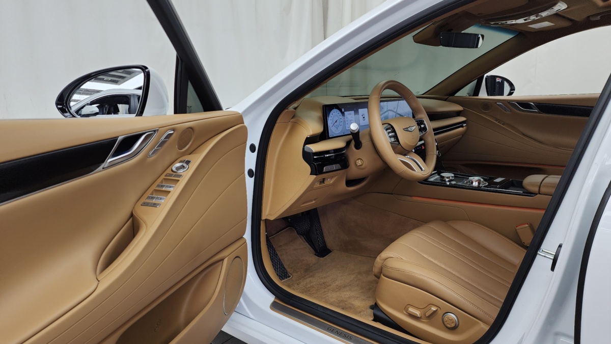 Genesis G80, 2023 — фото 9 из 12