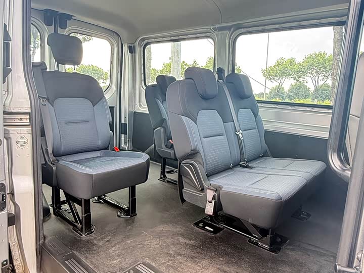 Ford E-Transit, 2023 — фото 8 из 9