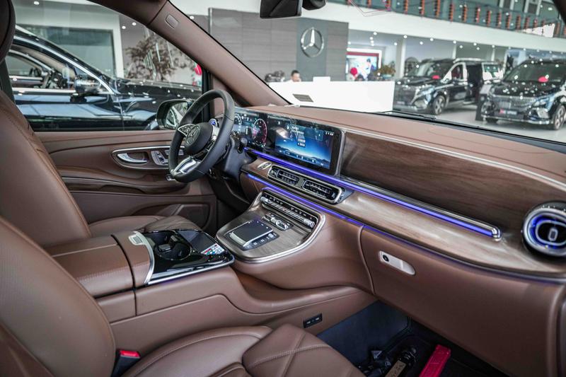 Mercedes-Benz V-Class, 2026 — фото 5 из 10