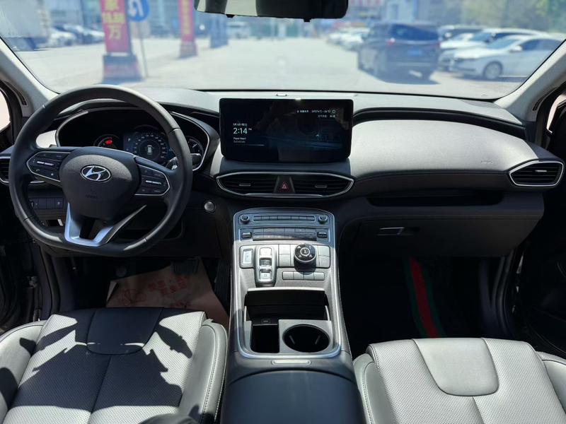 Hyundai Santa Fe, 2023 — фото 7 из 10