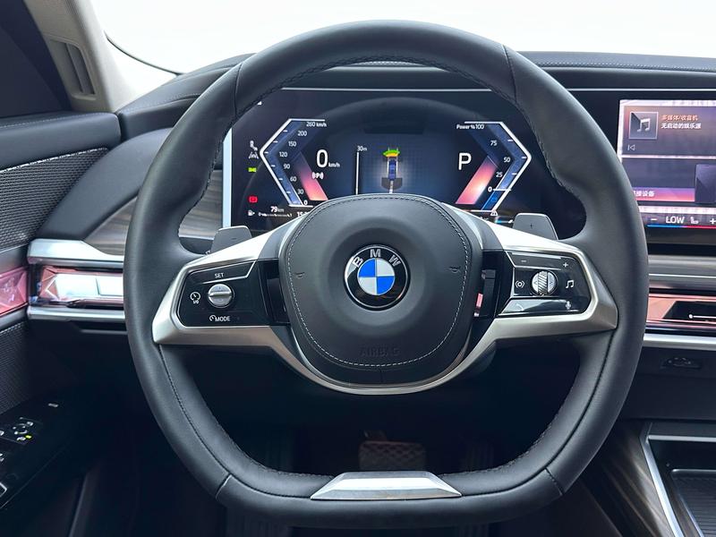 BMW 7 Series, 2025 — фото 10 из 12