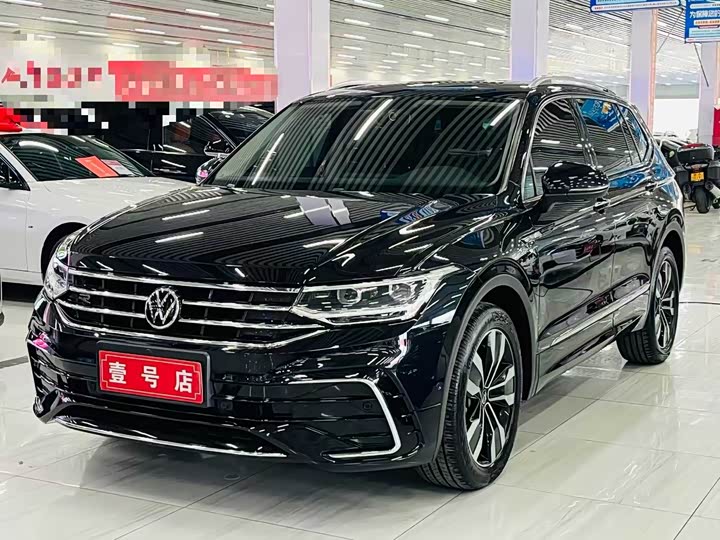 Volkswagen Tiguan L Pro, 2021 — купить в Санкт-Петербурге под ключ