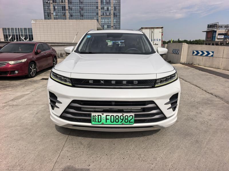 Exeed LX C-DM Hybrid, 2022 — фото 2 из 11