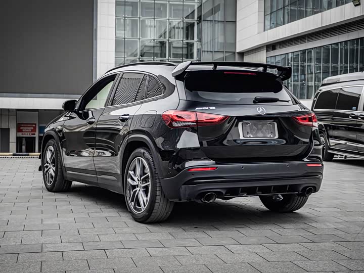 Mercedes-Benz GLA-Class AMG, 2022 — фото 5 из 9