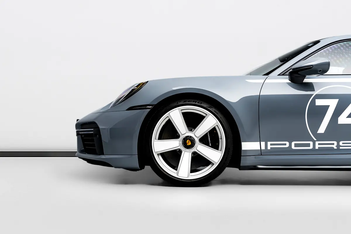 Porsche 911, 2025 — фото 6 из 10
