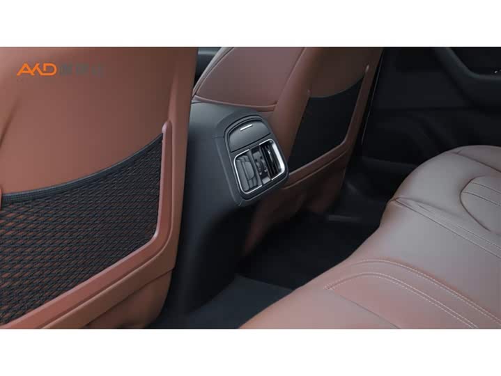 Maserati Levante, 2022 — фото 9 из 9