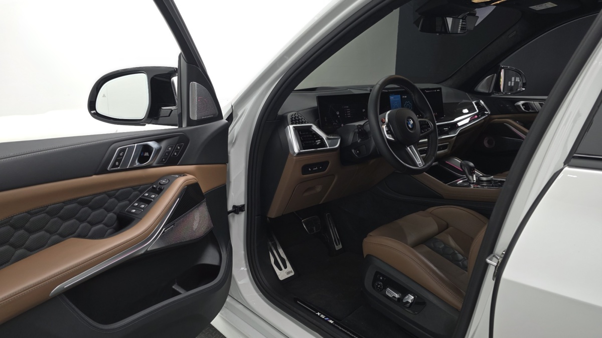 BMW X5 M, 2025 — фото 10 из 12
