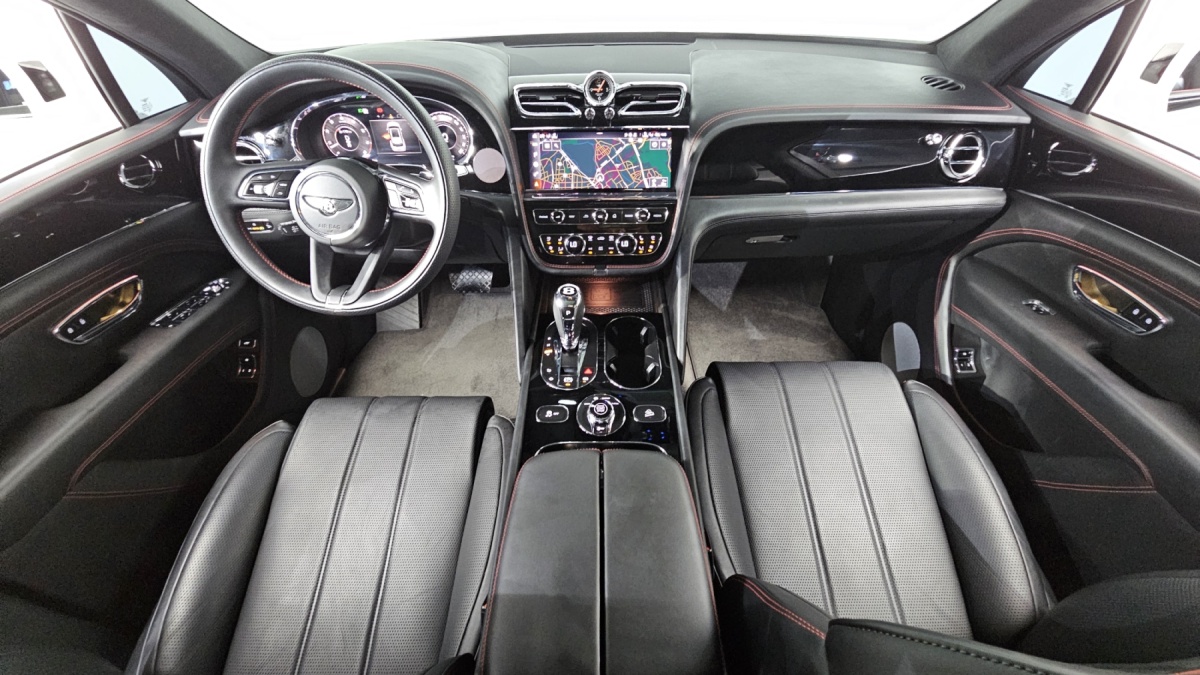 Bentley Bentayga, 2024 — фото 6 из 12