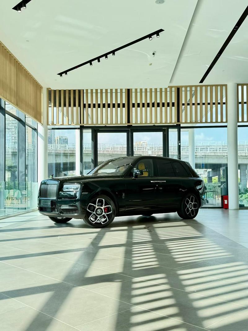 Rolls-Royce Cullinan, 2023 — купить в Чебоксарах под ключ