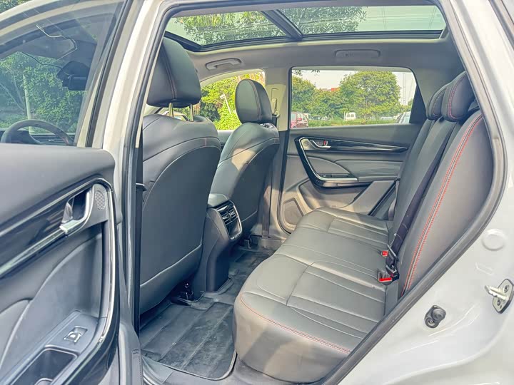 Dongfeng Aeolus AX7, 2021 — фото 7 из 9