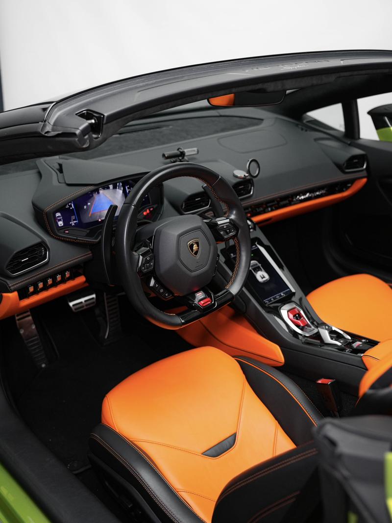 Lamborghini Huracán, 2022 — фото 10 из 12