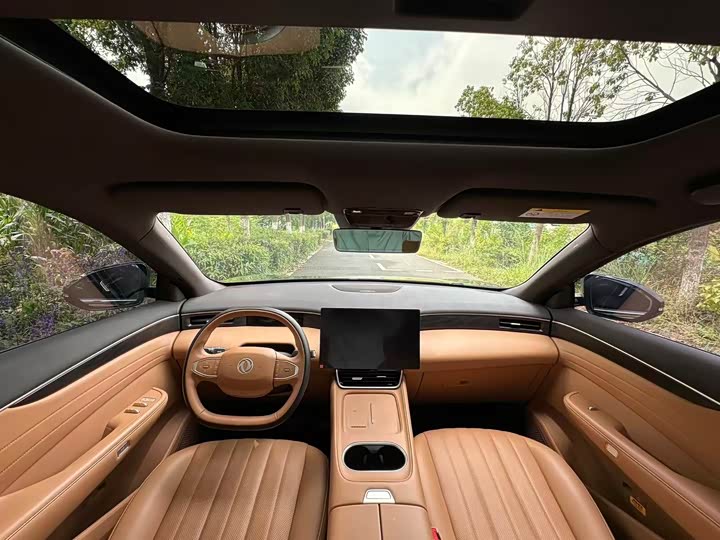 Dongfeng Aeolus L8, 2025 — фото 9 из 9