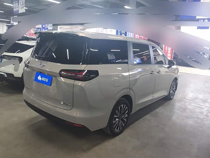 Wuling Starlight 730, 2025 — фото 3 из 9