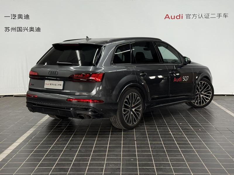 Audi SQ7, 2024 — фото 3 из 9