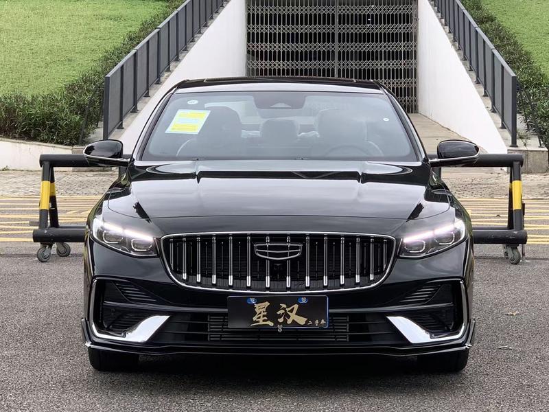 Geely Preface, 2025 — фото 2 из 12