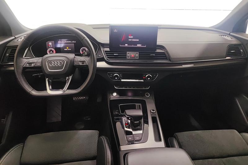 Audi Q5L Sportback, 2021 — фото 9 из 12