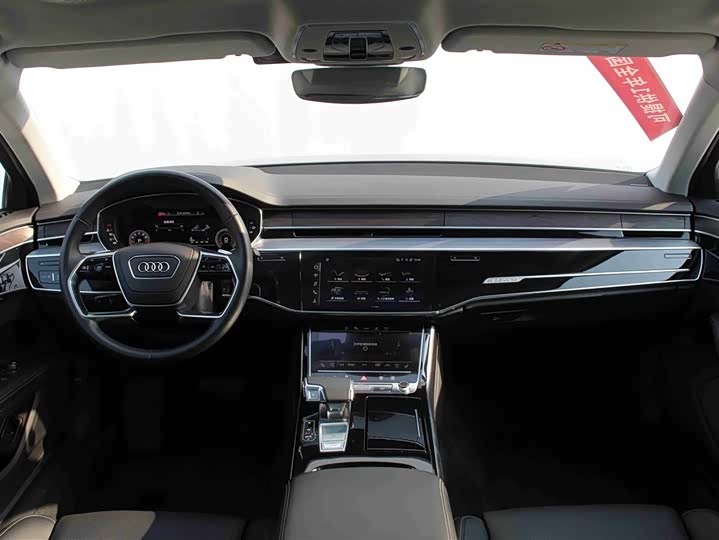 Audi A8, 2022 — фото 7 из 9
