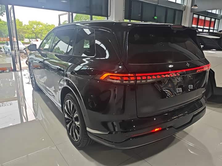 Dongfeng Yipai eπ 008, 2026 — фото 5 из 9