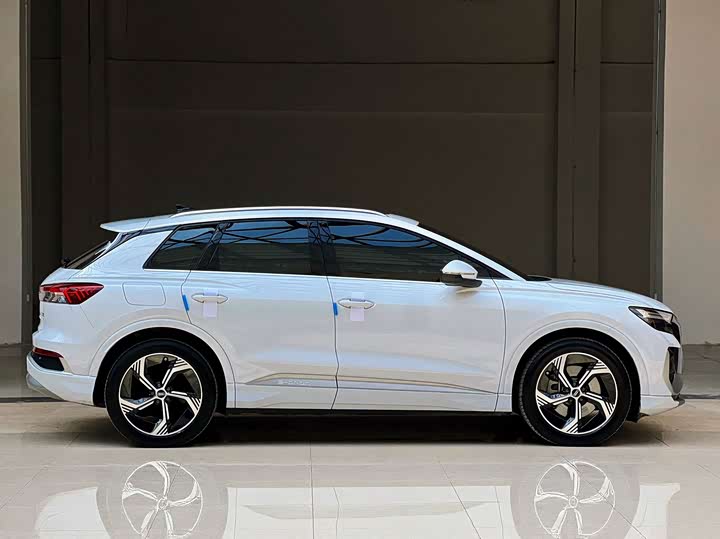 Audi Q4 e-tron, 2024 — фото 4 из 9