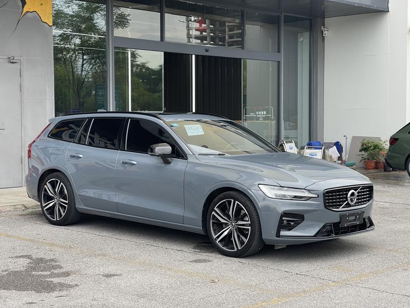 Volvo V60, 2023 — фото 3 из 12