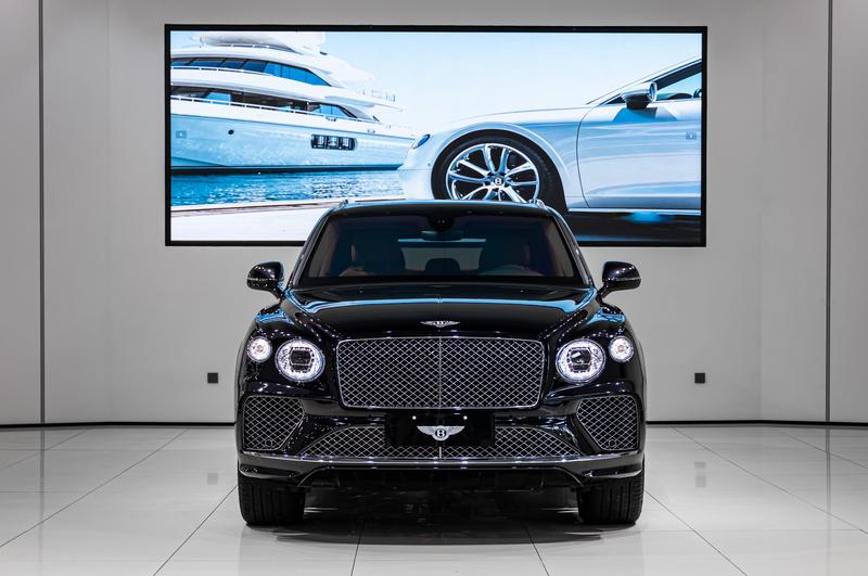 Bentley Bentayga, 2022 — фото 2 из 8