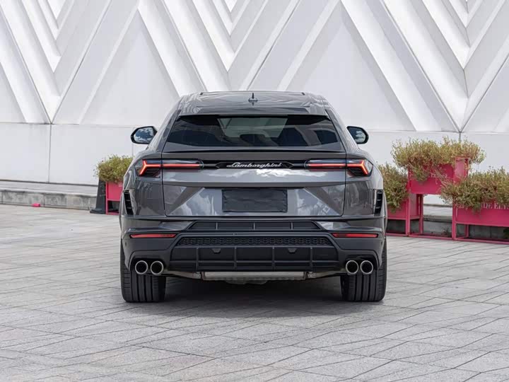 Lamborghini Urus, 2024 — фото 5 из 9