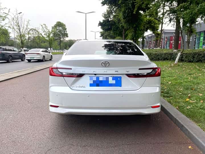 Toyota Camry, 2025 — фото 9 из 9