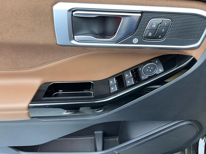 Ford Explorer, 2023 — фото 5 из 12