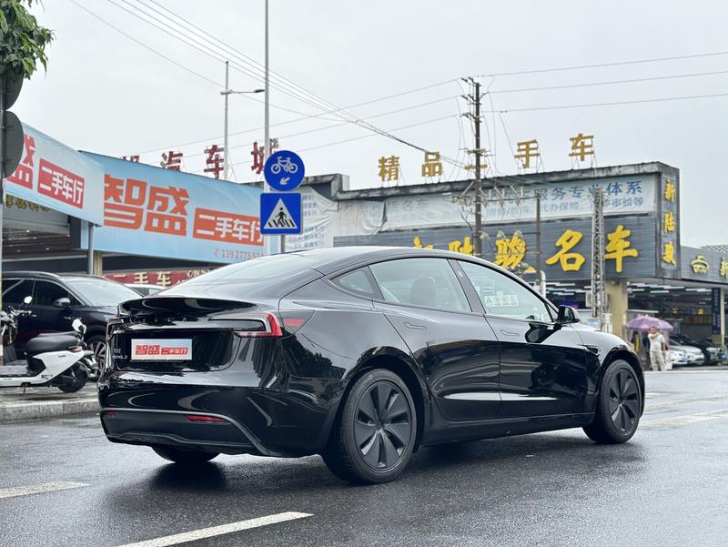Tesla Model 3, 2025 — фото 4 из 10