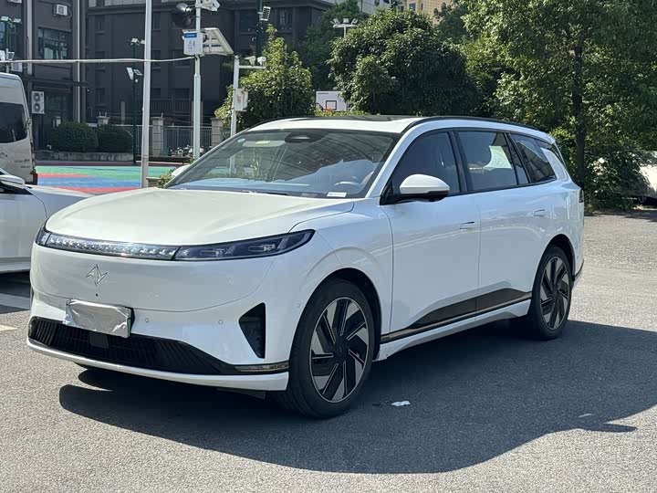 Dongfeng Yipai eπ 008, 2024 — купить в Туле под ключ