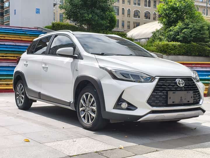 Toyota Yaris L Hatchback, 2022 — фото 3 из 9