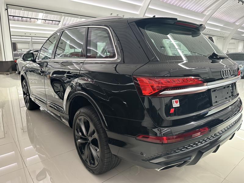 Audi Q7, 2025 — фото 4 из 12