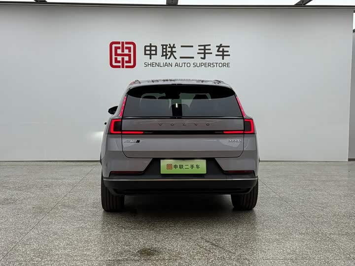Volvo XC70 Hybrid, 2025 — фото 2 из 9