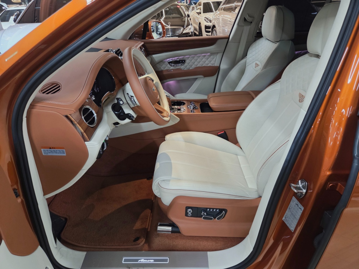 Bentley Bentayga, 2023 — фото 7 из 12