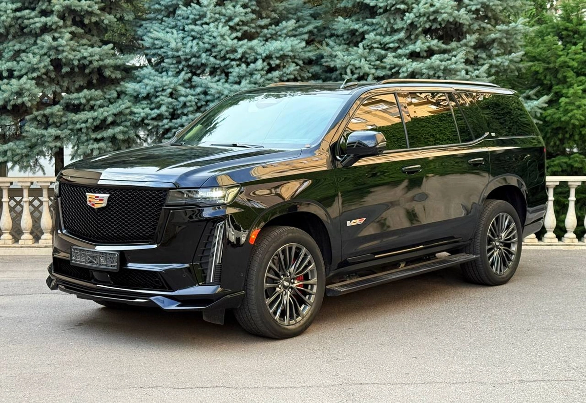 Cadillac Escalade, 2022 — фото 2 из 9