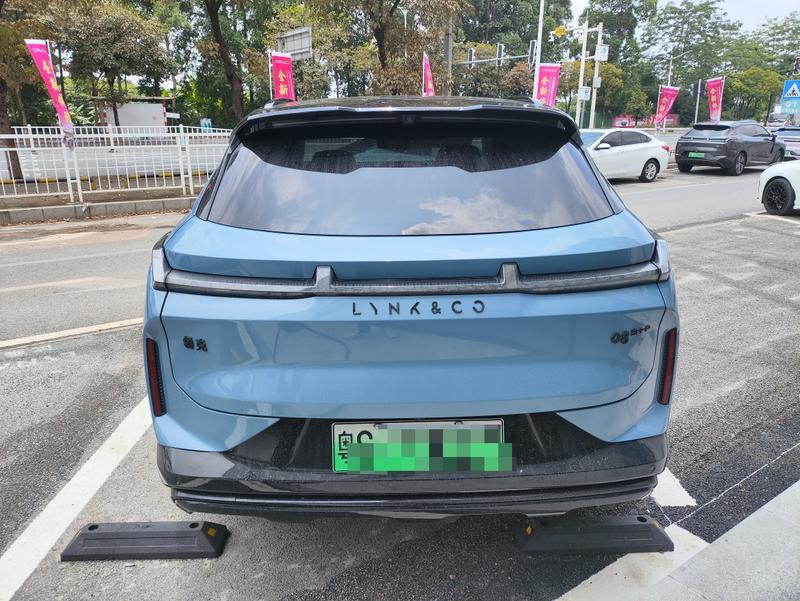 Lynk & Co 08 EM-P Hybrid, 2025 — фото 5 из 10