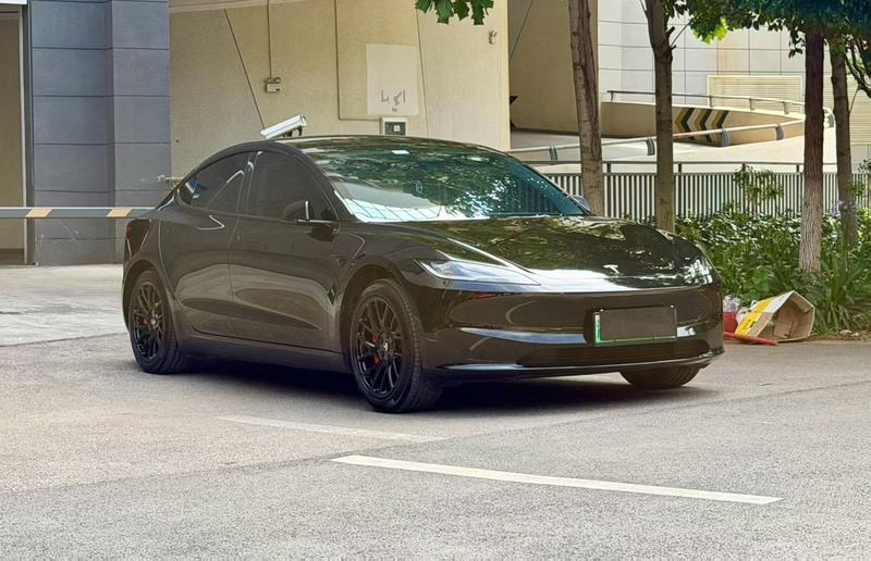 Tesla Model 3, 2023 — фото 3 из 10