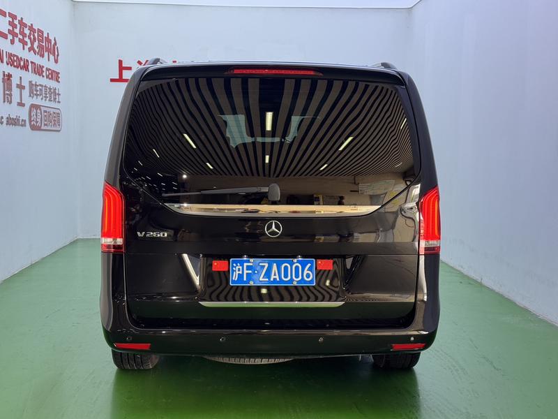Mercedes-Benz V-Class, 2022 — фото 5 из 12