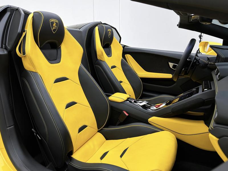 Lamborghini Huracán, 2022 — фото 10 из 12