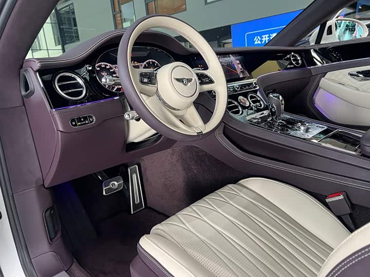 Bentley Continental GT, 2025 — фото 2 из 9