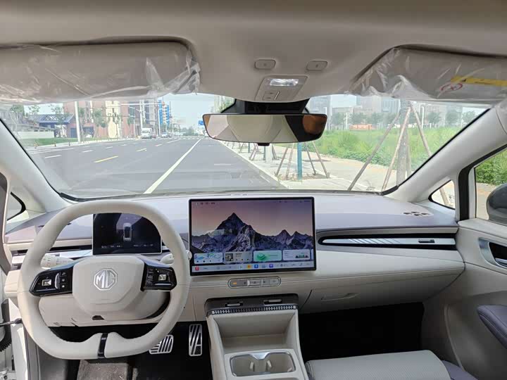 MG Motor 4 EV, 2025 — фото 9 из 9
