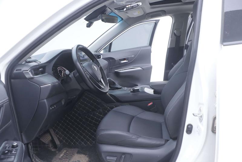Toyota Venza, 2023 — фото 9 из 12