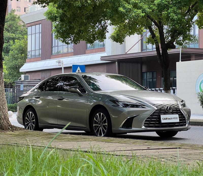 Lexus ES, 2024 — фото 3 из 12